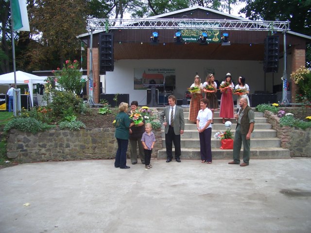 2008-09-06_Dorf- und Weinfest_01.jpg
